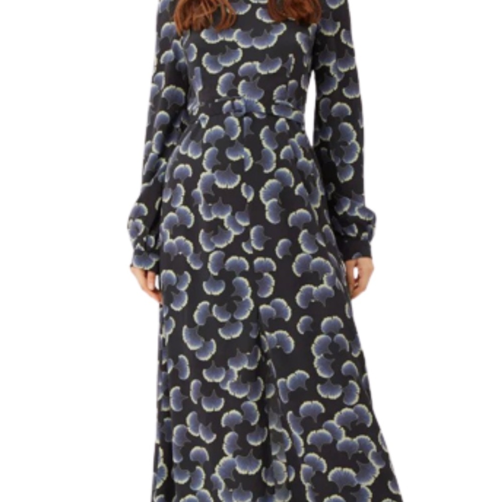 Traffic People FLORAL DROLL DRESS IN BLUE never worn!